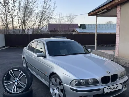 BMW 528 1996 года за 3 500 000 тг. в Алматы – фото 4