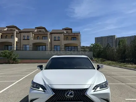 Lexus ES 250 2018 годаүшін21 000 000 тг. в Актау – фото 2