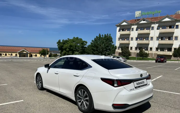 Lexus ES 250 2018 годаүшін21 000 000 тг. в Актау