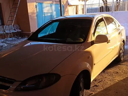 Daewoo Gentra 2014 года за 3 800 000 тг. в Абай (Келесский р-н) – фото 4