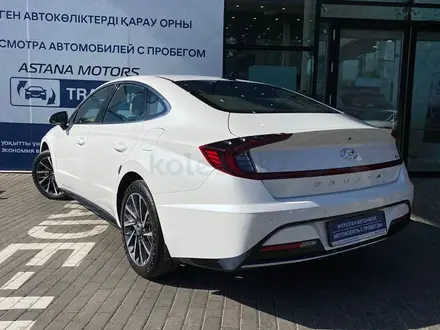 Hyundai Sonata 2020 года за 15 912 000 тг. в Алматы – фото 5