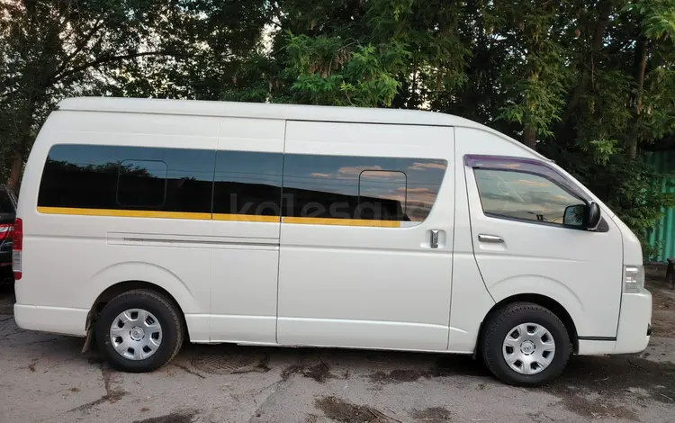 Toyota Hiace 2017 года за 13 500 000 тг. в Алматы