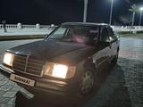 Mercedes-Benz E 300 1991 годаfor1 620 000 тг. в Актау – фото 2