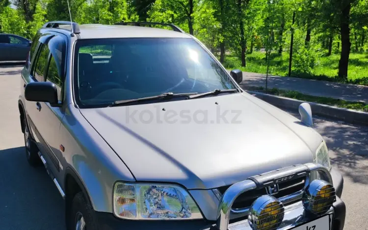 Honda CR-V 1996 годаүшін4 200 000 тг. в Алматы