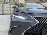 Lexus ES 300h 2014 года за 9 500 000 тг. в Шымкент