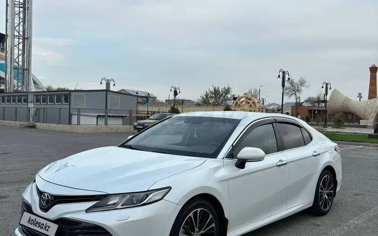 Toyota Camry 2018 года за 13 799 999 тг. в Тараз