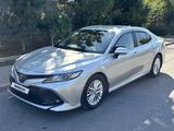 Toyota Camry 2018 годаүшін10 990 000 тг. в Шымкент – фото 3