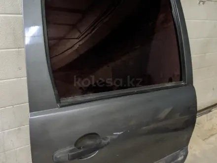 Дверь задняя правая на Шевроле Нива, ВАЗ 2123 за 40 000 тг. в Караганда – фото 3