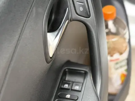 Volkswagen Polo 2018 года за 5 700 000 тг. в Уральск – фото 16