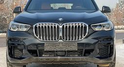 BMW X5 2022 года за 45 000 000 тг. в Астана
