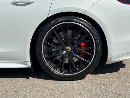 Porsche Panamera 2017 года за 55 000 000 тг. в Алматы – фото 16