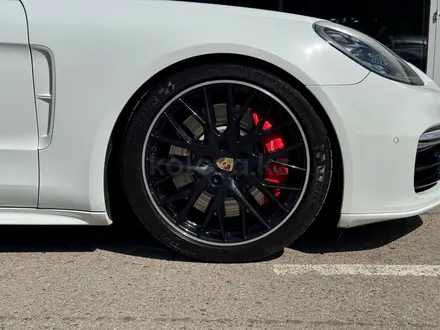 Porsche Panamera 2017 года за 55 000 000 тг. в Алматы – фото 17