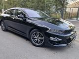 Kia K5 2020 года за 10 000 000 тг. в Алматы