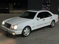 Mercedes-Benz E 320 1998 годаfor2 700 000 тг. в Актобе