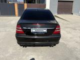 Mercedes-Benz E 320 2002 года за 4 500 000 тг. в Атырау – фото 5