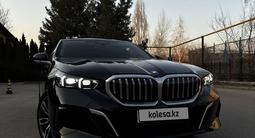 BMW 530 2024 года за 41 990 000 тг. в Алматы – фото 2