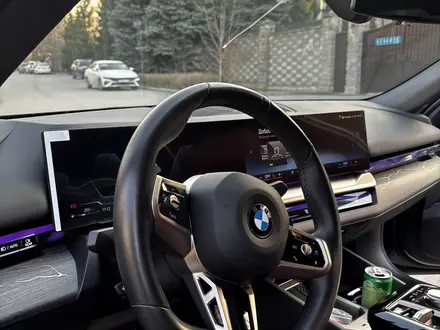 BMW 530 2024 года за 30 999 000 тг. в Алматы – фото 16