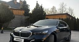 BMW 530 2024 года за 41 990 000 тг. в Алматы – фото 5