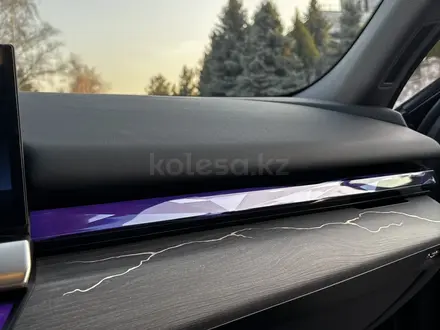 BMW 530 2024 года за 30 999 000 тг. в Алматы – фото 27