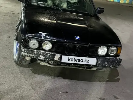 BMW 520 1992 года за 700 000 тг. в Семей – фото 5