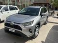 Toyota RAV4 2020 года за 10 500 000 тг. в Актау