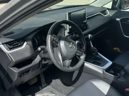 Toyota RAV4 2020 года за 10 500 000 тг. в Актау – фото 5