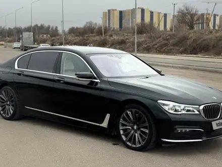 BMW 750 2016 года за 28 000 000 тг. в Алматы – фото 3