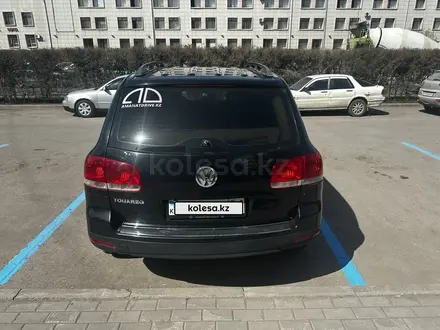 Volkswagen Touareg 2003 года за 5 600 000 тг. в Астана – фото 13