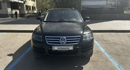 Volkswagen Touareg 2003 года за 5 600 000 тг. в Астана