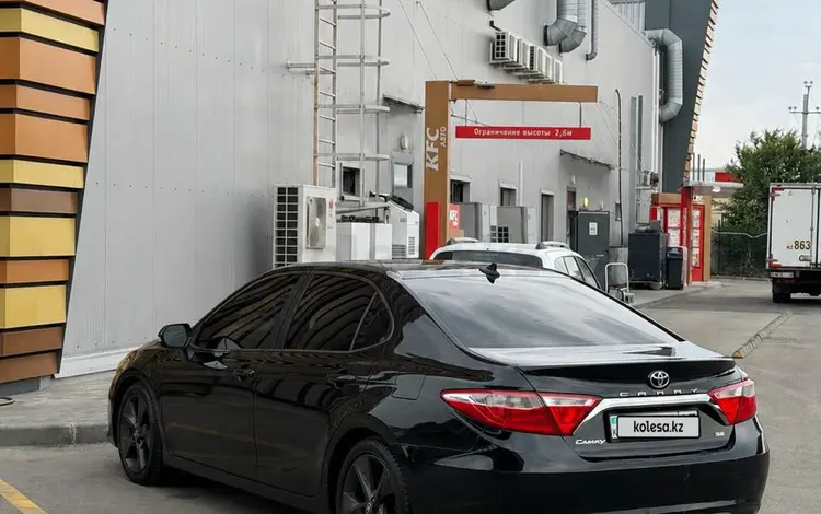 Toyota Camry 2017 года за 10 200 000 тг. в Алматы