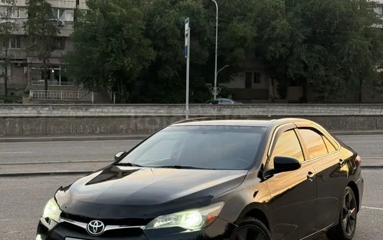 Toyota Camry 2017 года за 10 000 000 тг. в Алматы