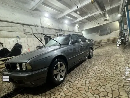 BMW 520 1992 года за 2 200 000 тг. в Жезказган – фото 2