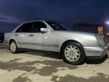 Mercedes-Benz E 230 1996 года за 2 800 000 тг. в Шымкент – фото 4