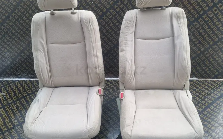 Сидения передние Toyota Land Cruiser Prado 120 за 150 000 тг. в Алматы