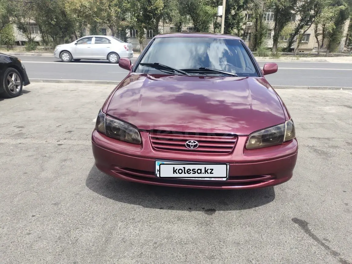 Toyota Camry, 2001