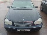 Mercedes-Benz C 200 2001 годаүшін2 490 000 тг. в Караганда