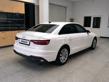 Audi A4 2022 года за 19 000 000 тг. в Алматы – фото 2