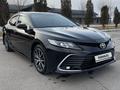 Toyota Camry 2021 года за 16 000 000 тг. в Алматы