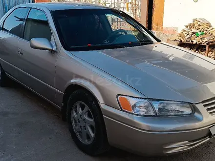 Toyota Camry 1998 года за 3 100 000 тг. в Кызылорда – фото 3