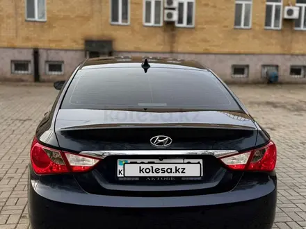 Hyundai Sonata 2011 года за 5 500 000 тг. в Актобе – фото 4