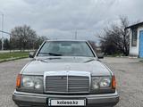 Mercedes-Benz E 200 1990 года за 750 000 тг. в Есик – фото 2