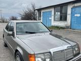 Mercedes-Benz E 200 1990 года за 750 000 тг. в Есик – фото 5