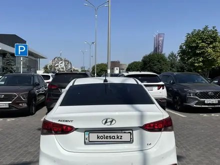 Hyundai Accent 2018 года за 7 000 000 тг. в Алматы – фото 3