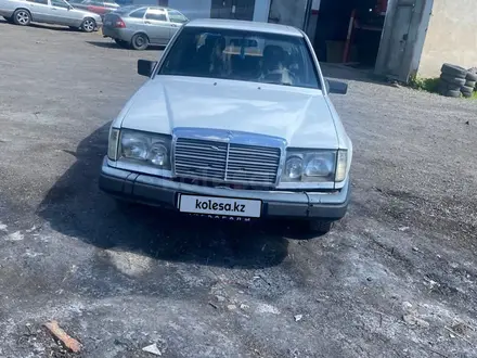 Mercedes-Benz E 230 1989 года за 800 000 тг. в Караганда – фото 6