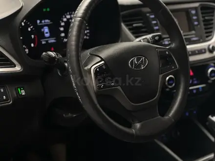 Hyundai Accent 2018 года за 6 600 000 тг. в Атырау – фото 4