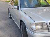 Mercedes-Benz E 280 1994 годаүшін1 700 000 тг. в Тараз