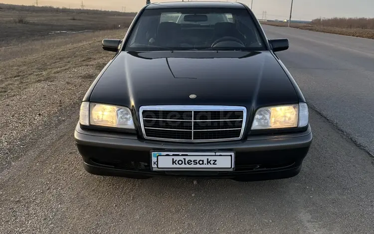 Mercedes-Benz C 180 2000 года за 2 800 000 тг. в Астана