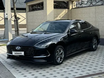 Hyundai Sonata 2022 года за 9 500 000 тг. в Шымкент – фото 2