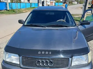 Audi 100