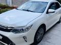 Toyota Camry 2016 года за 11 200 000 тг. в Шымкент – фото 2